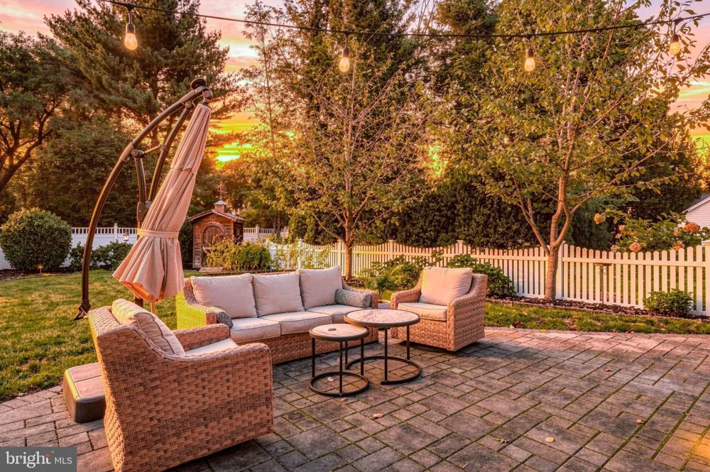 619 W REDMAN AVENUE Haddonfield, NJ 08033