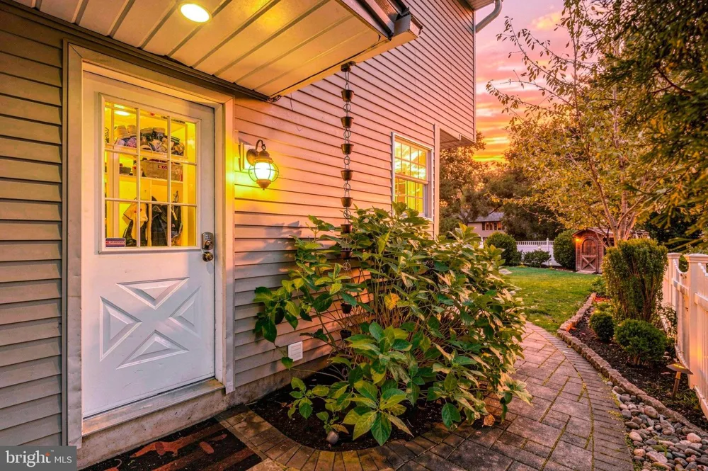 619 W REDMAN AVENUE Haddonfield, NJ 08033