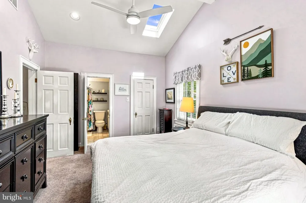 619 W REDMAN AVENUE Haddonfield, NJ 08033