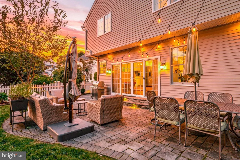 619 W REDMAN AVENUE Haddonfield, NJ 08033