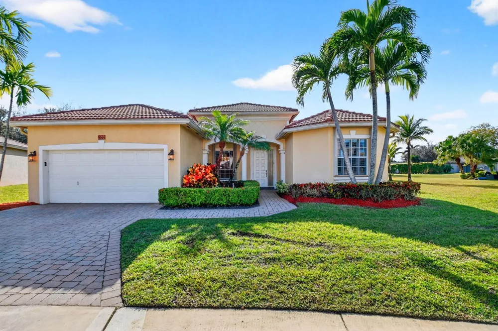 9566 Lantern Bay Circle West Palm Beach, FL 33411