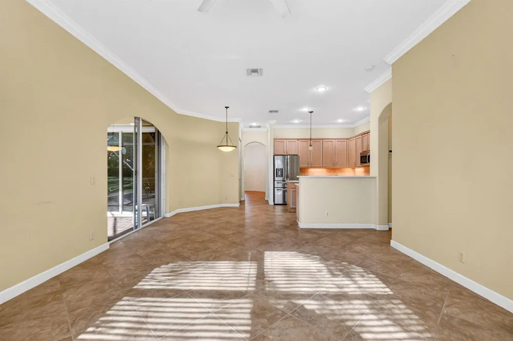 9566 Lantern Bay Circle West Palm Beach, FL 33411