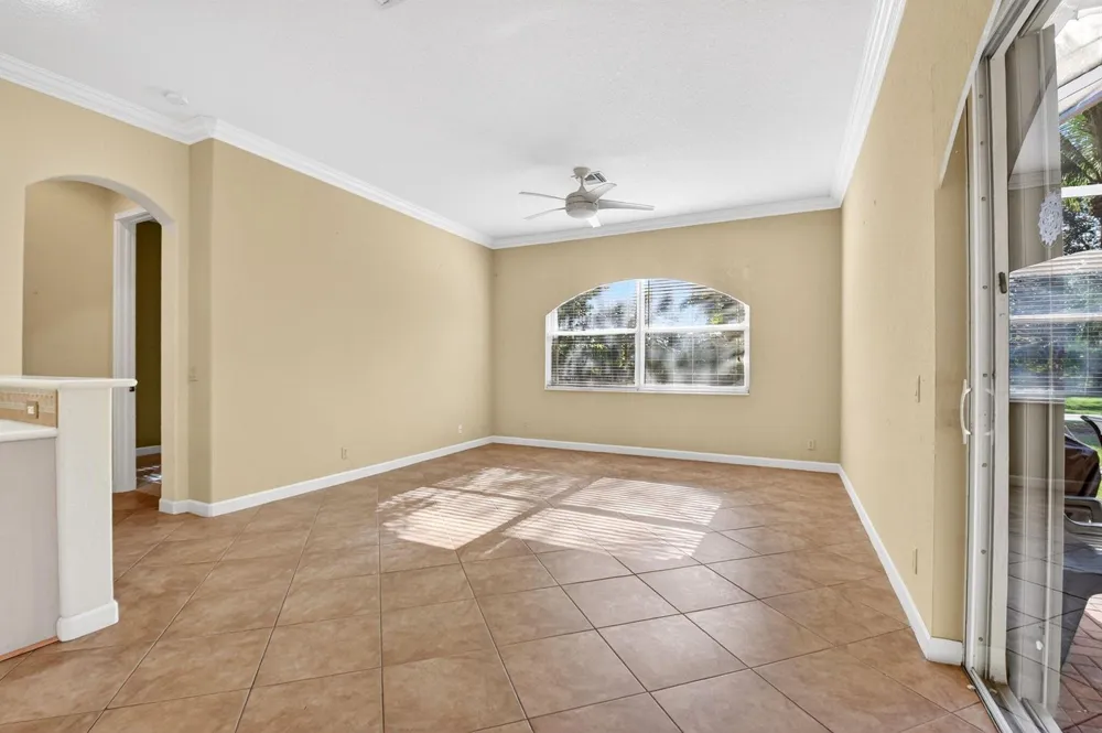 9566 Lantern Bay Circle West Palm Beach, FL 33411