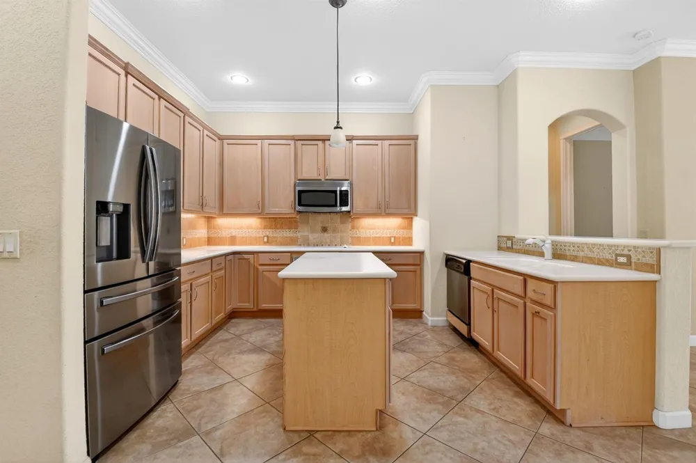 9566 Lantern Bay Circle West Palm Beach, FL 33411