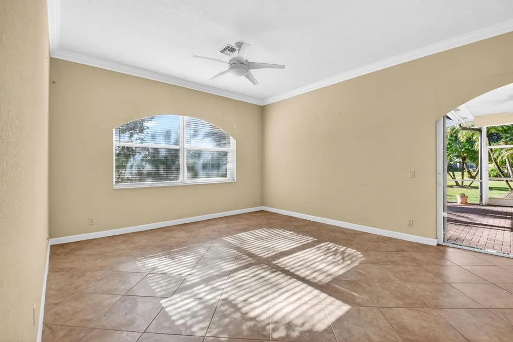 9566 Lantern Bay Circle West Palm Beach, FL 33411