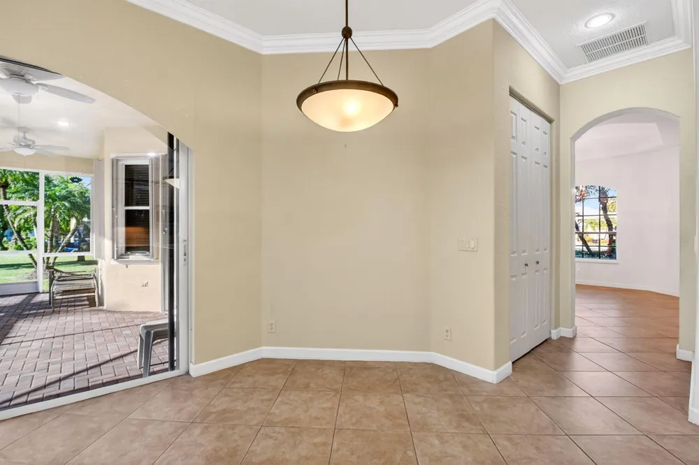 9566 Lantern Bay Circle West Palm Beach, FL 33411