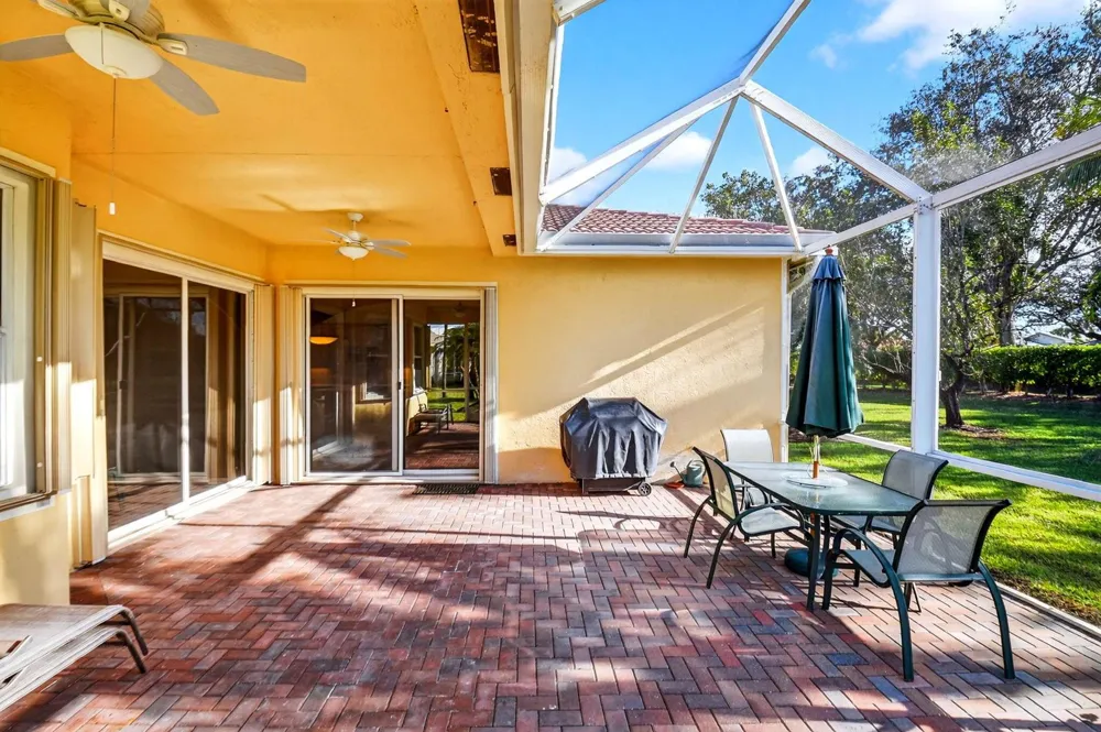9566 Lantern Bay Circle West Palm Beach, FL 33411