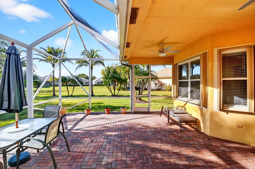 9566 Lantern Bay Circle West Palm Beach, FL 33411