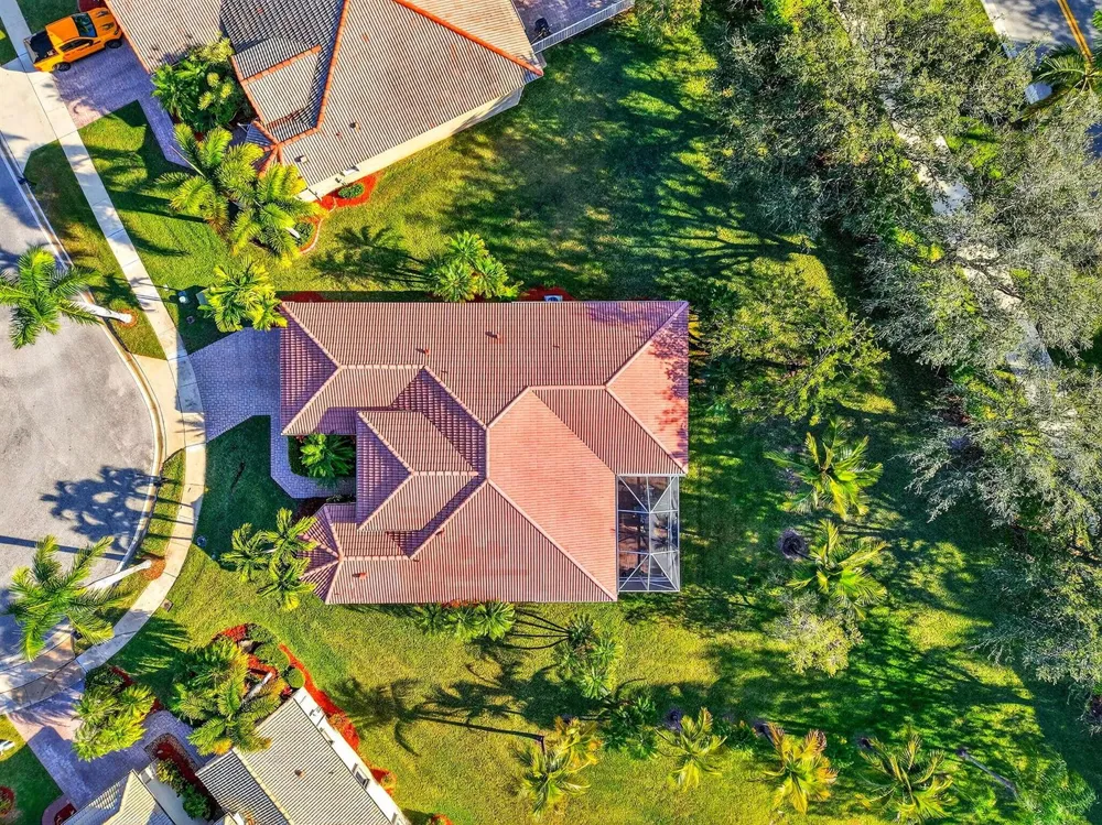 9566 Lantern Bay Circle West Palm Beach, FL 33411