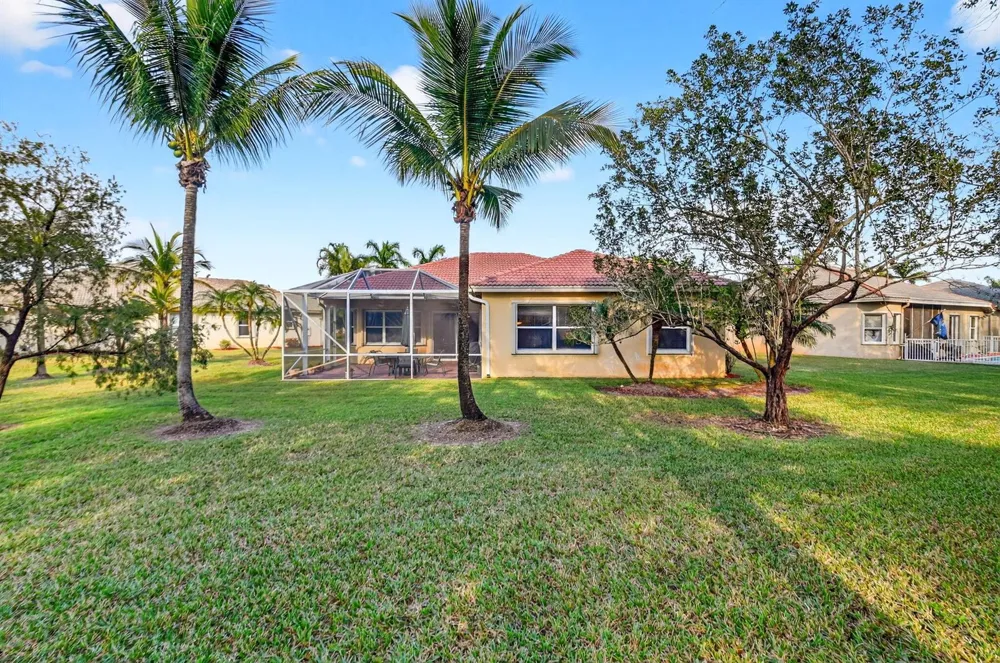 9566 Lantern Bay Circle West Palm Beach, FL 33411
