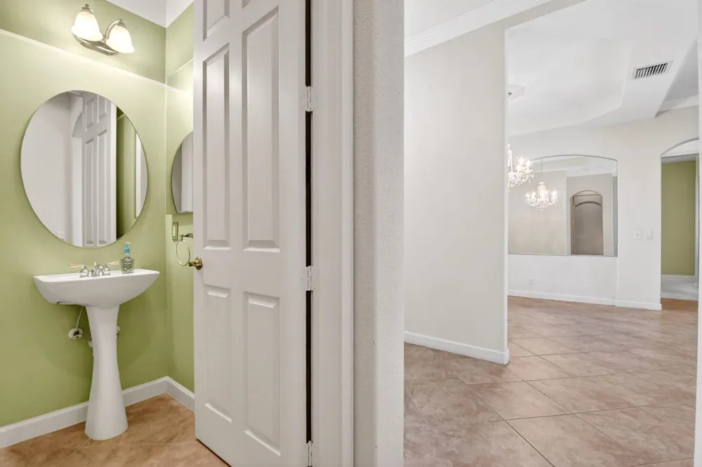 9566 Lantern Bay Circle West Palm Beach, FL 33411