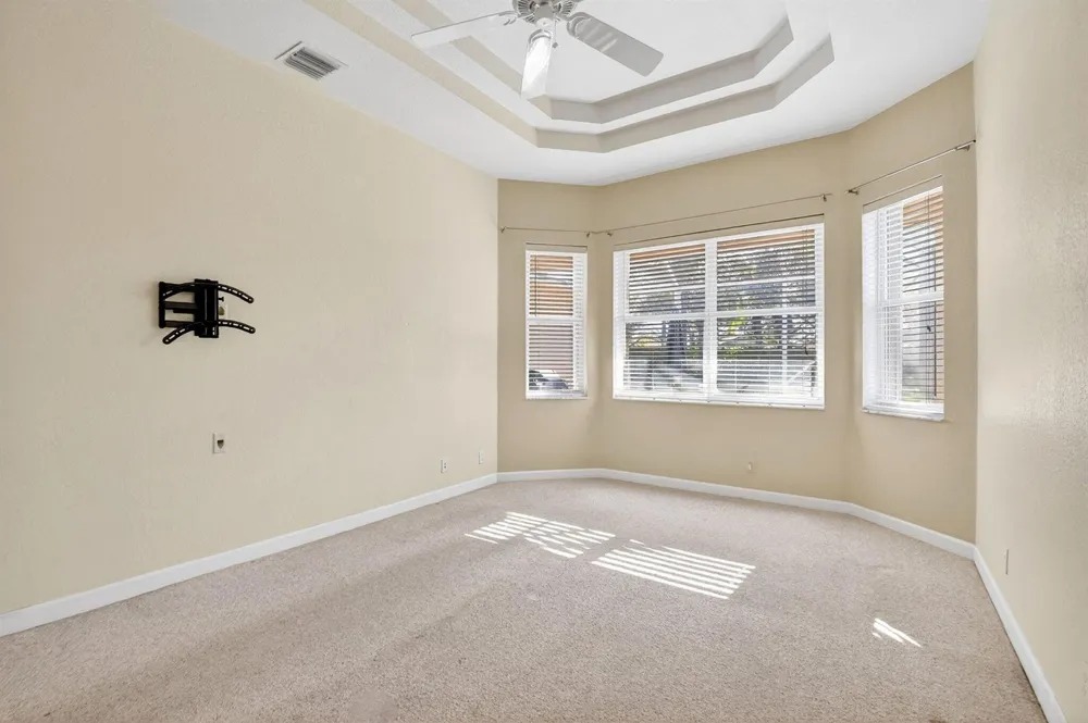 9566 Lantern Bay Circle West Palm Beach, FL 33411