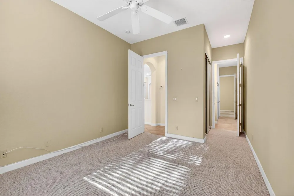 9566 Lantern Bay Circle West Palm Beach, FL 33411
