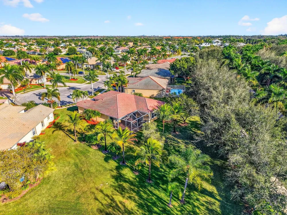 9566 Lantern Bay Circle West Palm Beach, FL 33411