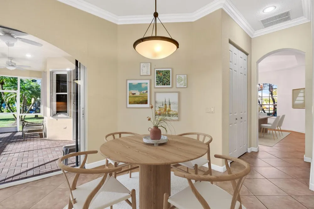 9566 Lantern Bay Circle West Palm Beach, FL 33411