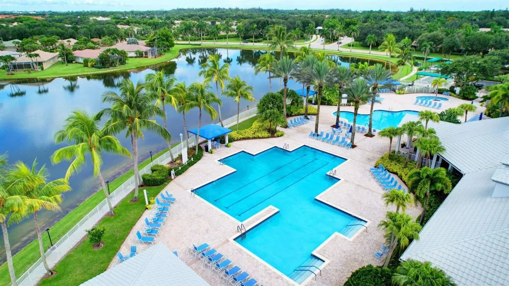 9566 Lantern Bay Circle West Palm Beach, FL 33411