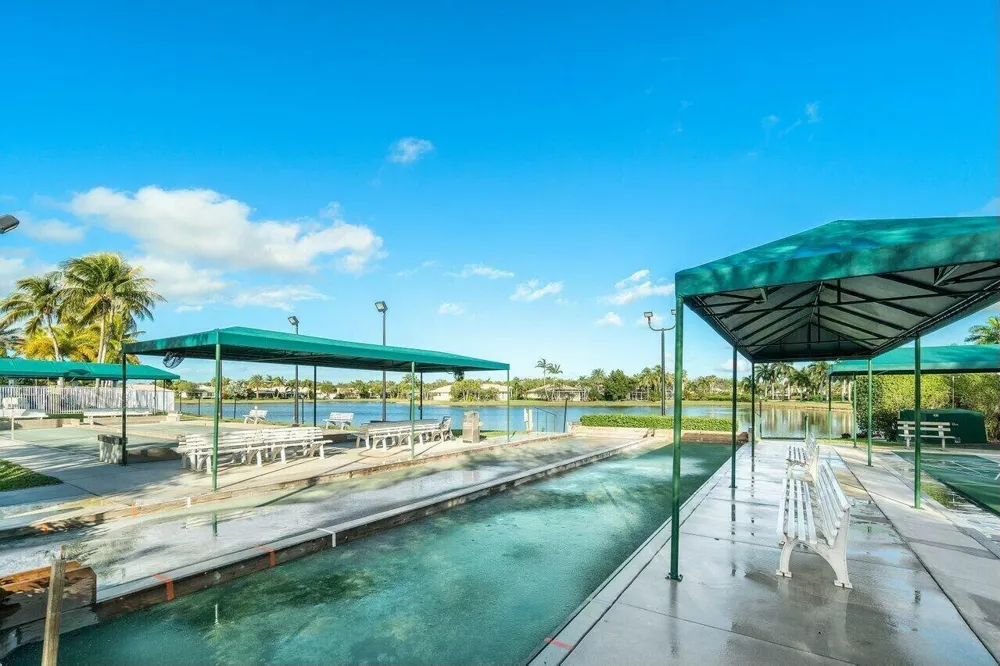 9566 Lantern Bay Circle West Palm Beach, FL 33411