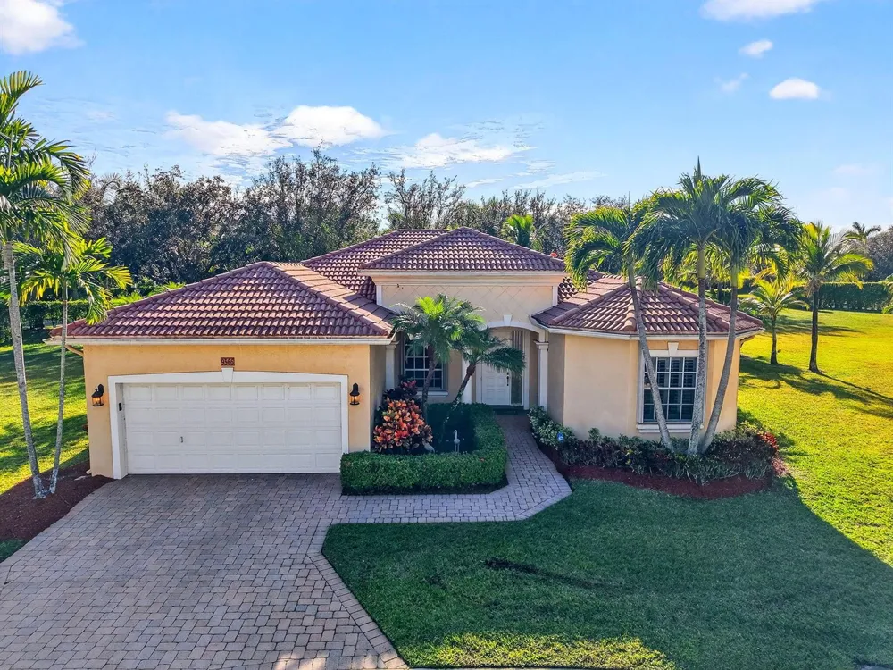 9566 Lantern Bay Circle West Palm Beach, FL 33411