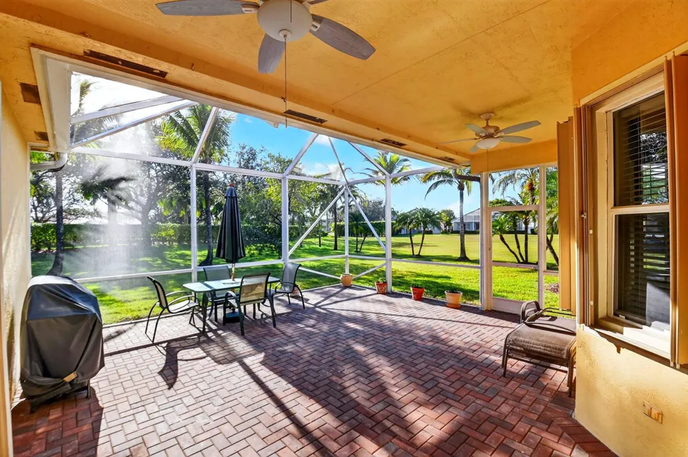 9566 Lantern Bay Circle West Palm Beach, FL 33411