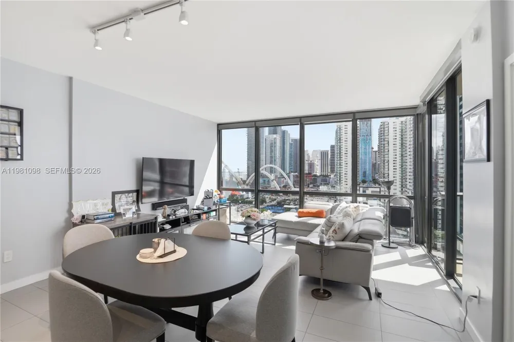 1600 NE 1st Ave #1610 Miami, FL 33132