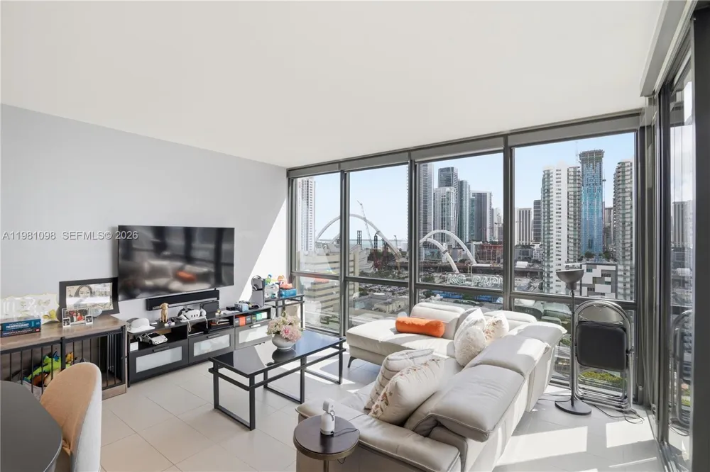 1600 NE 1st Ave #1610 Miami, FL 33132
