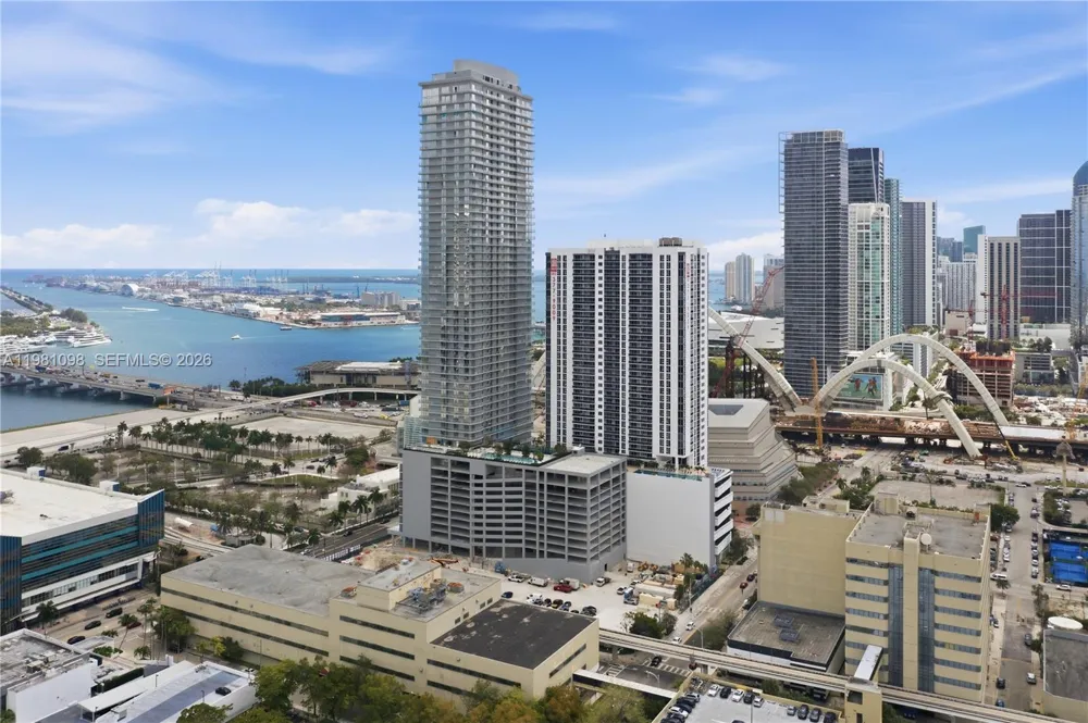 1600 NE 1st Ave #1610 Miami, FL 33132