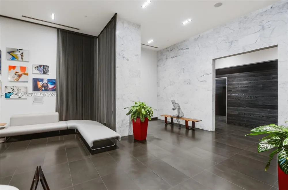 1600 NE 1st Ave #1610 Miami, FL 33132