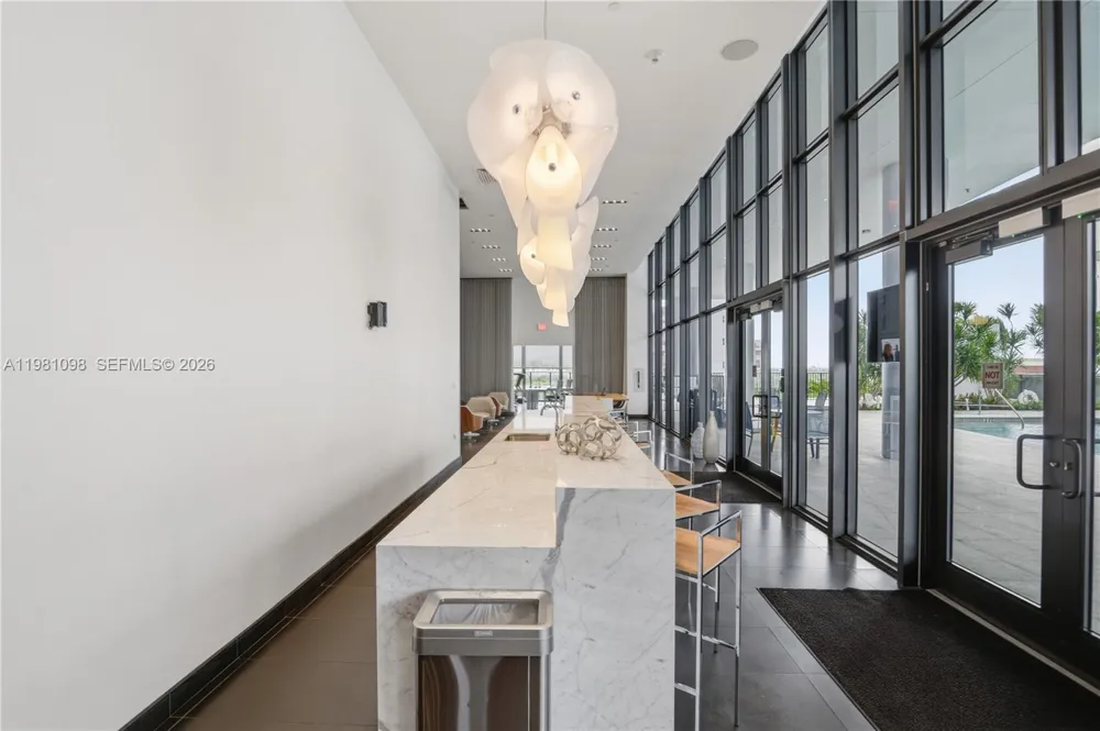 1600 NE 1st Ave #1610 Miami, FL 33132