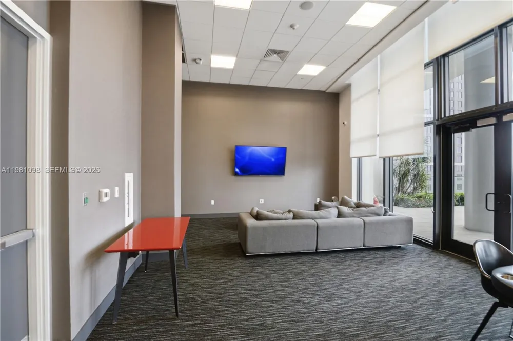 1600 NE 1st Ave #1610 Miami, FL 33132
