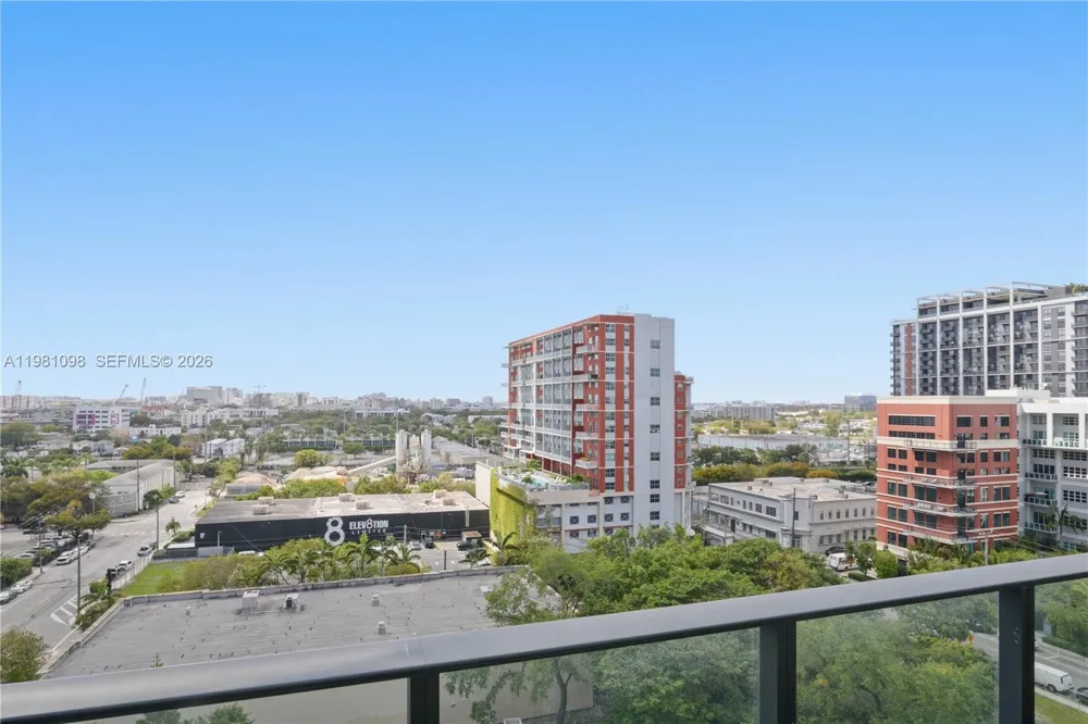 1600 NE 1st Ave #1610 Miami, FL 33132