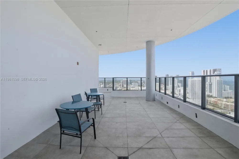 1600 NE 1st Ave #1610 Miami, FL 33132