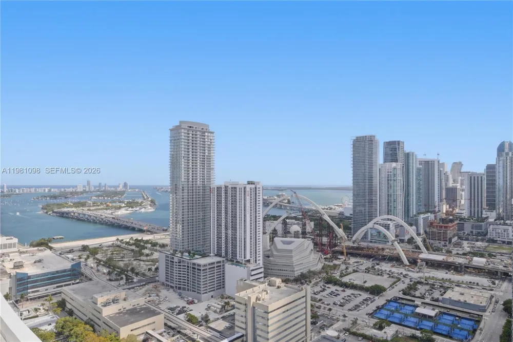 1600 NE 1st Ave #1610 Miami, FL 33132