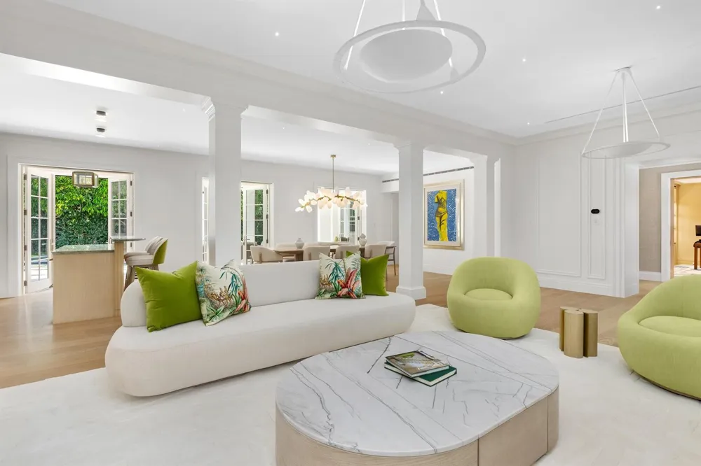 991 Lake Way Palm Beach, FL 33480