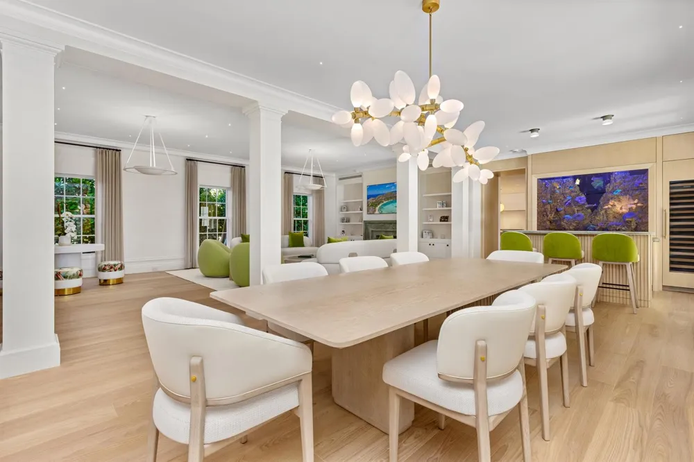 991 Lake Way Palm Beach, FL 33480