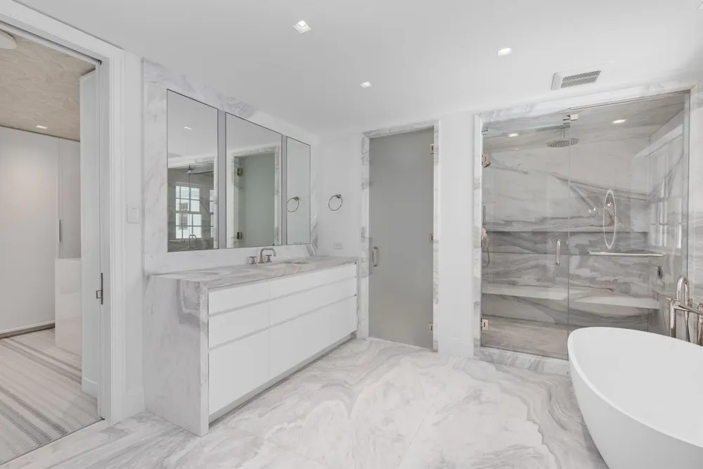 991 Lake Way Palm Beach, FL 33480