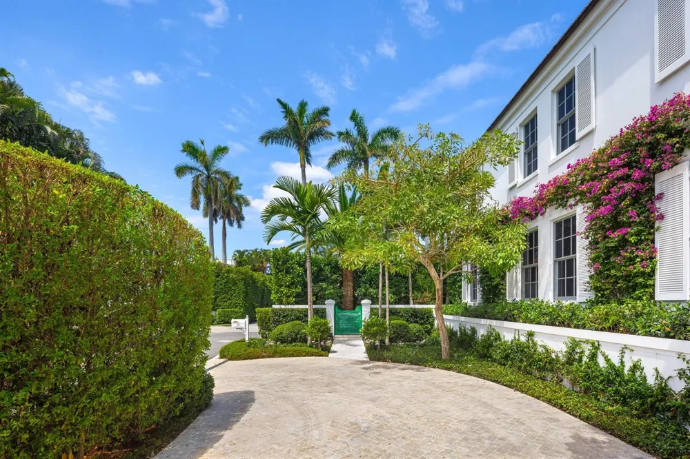 991 Lake Way Palm Beach, FL 33480