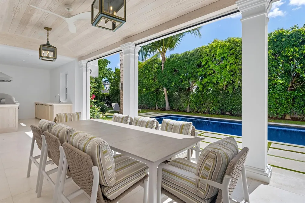 991 Lake Way Palm Beach, FL 33480