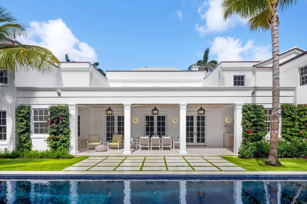 991 Lake Way Palm Beach, FL 33480