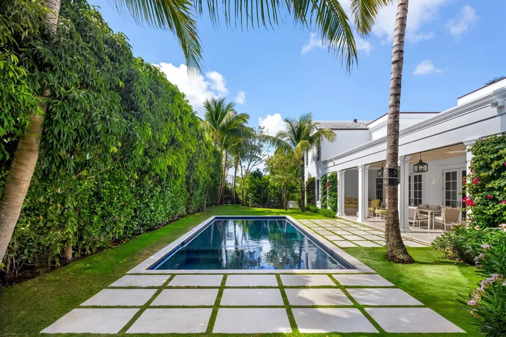 991 Lake Way Palm Beach, FL 33480