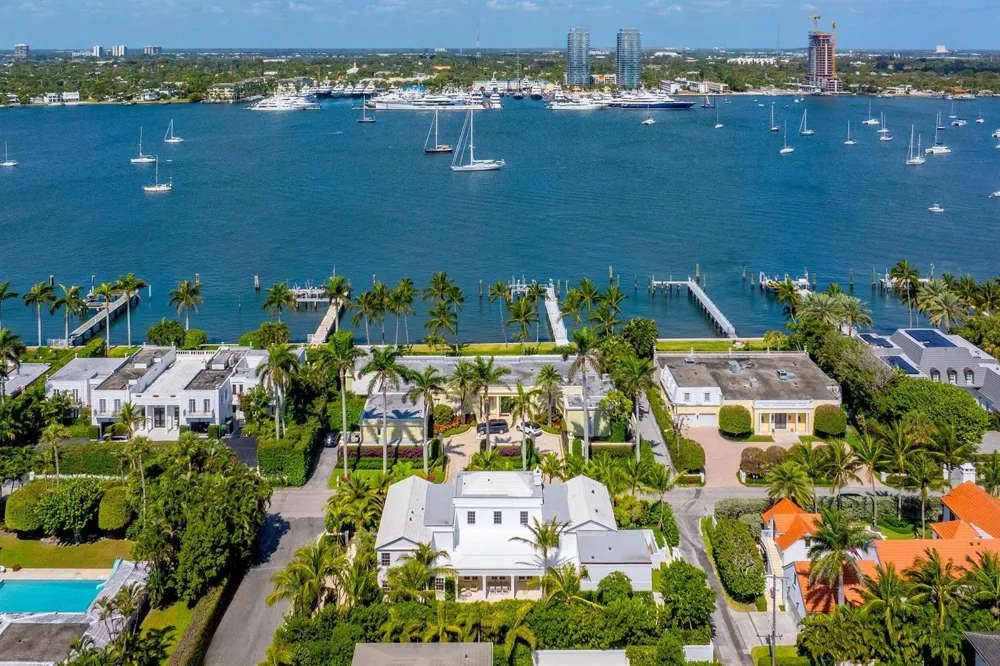 991 Lake Way Palm Beach, FL 33480
