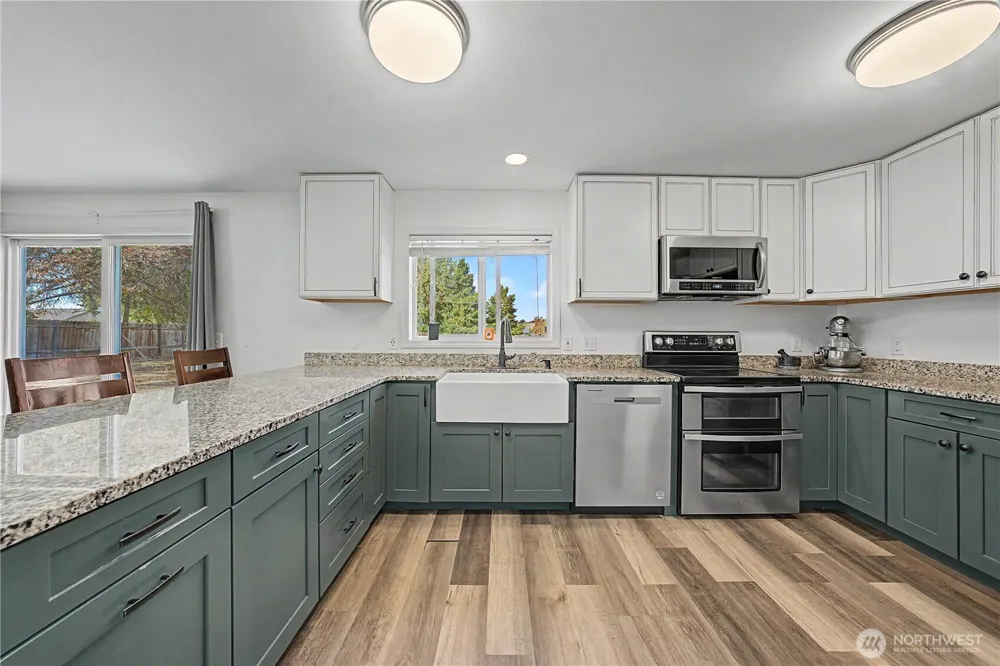 7670 NE Rd 4.8 Moses Lake, WA 98837