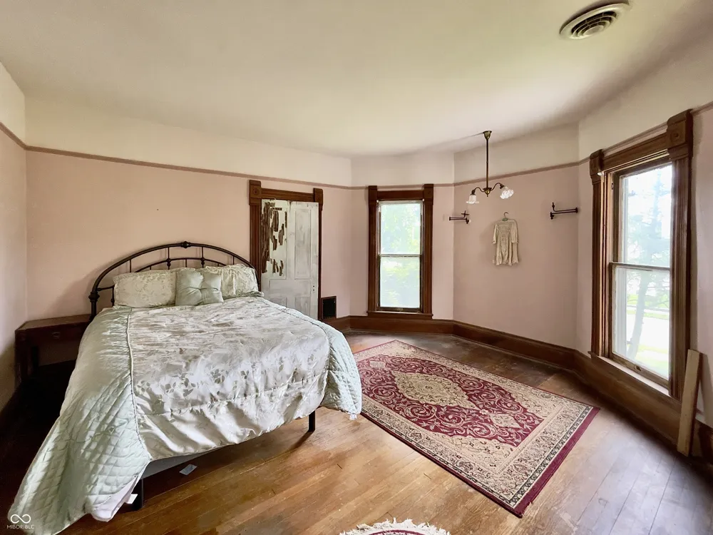 115 SW 3rd Street Richmond, IN 47374