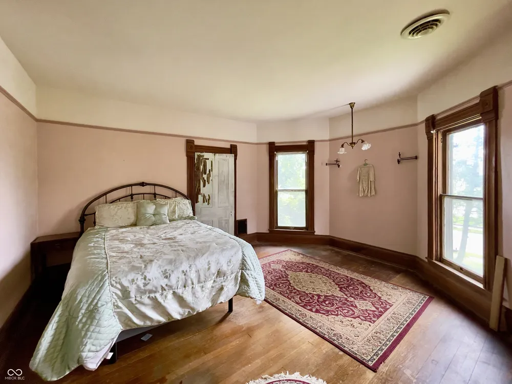 115 SW 3rd Street Richmond, IN 47374