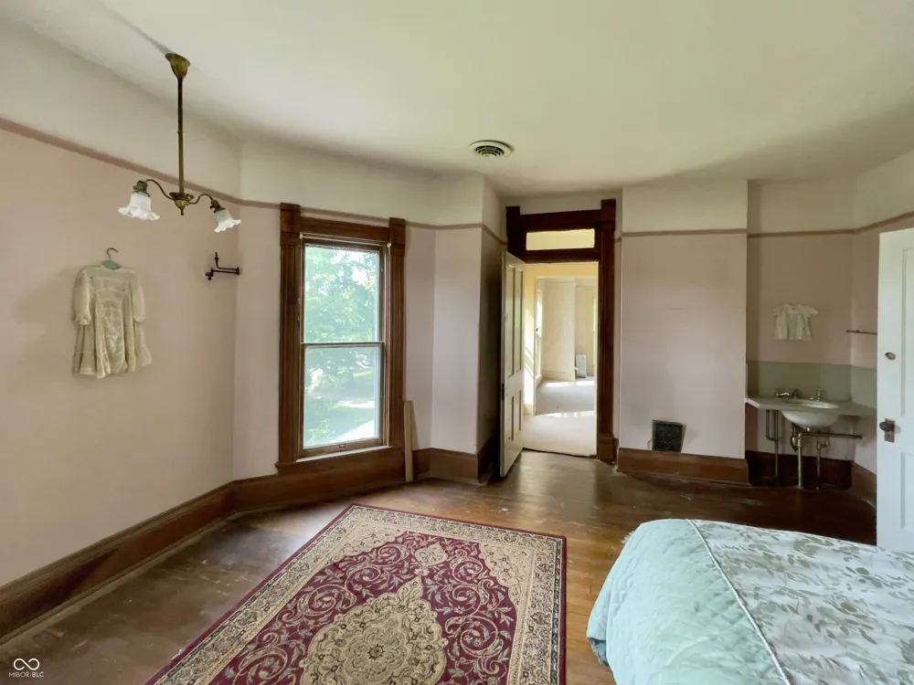 115 SW 3rd Street Richmond, IN 47374