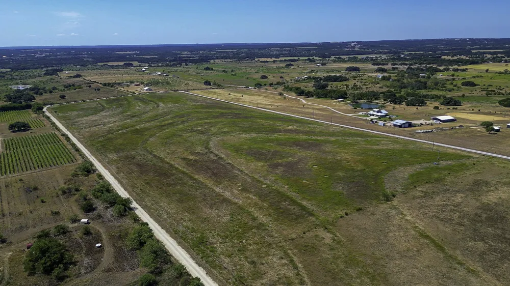 6990 County Road 200 Burnet, TX 78611