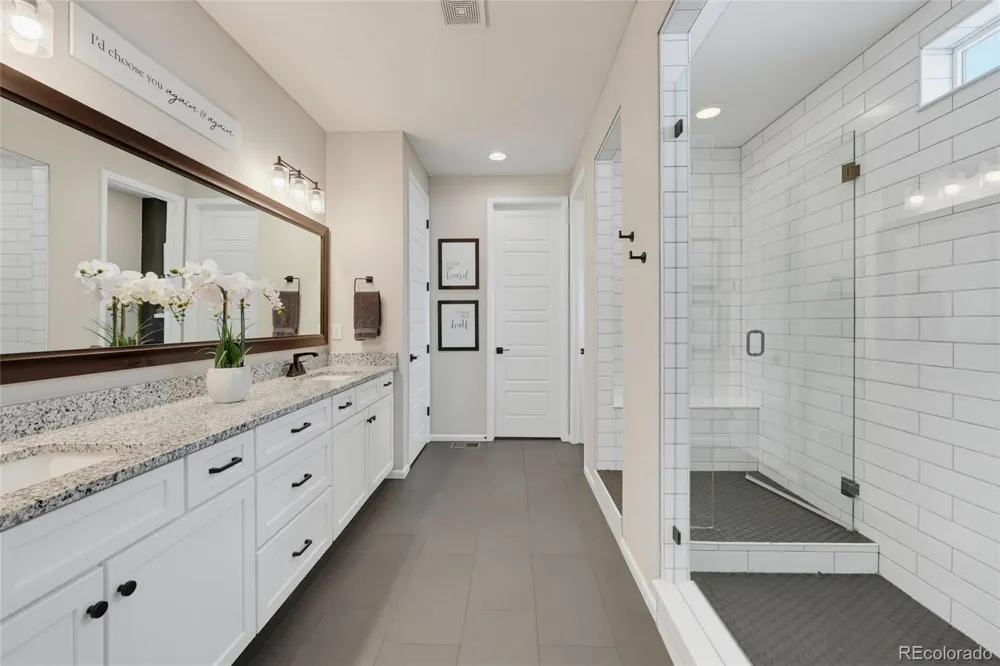 22622 E Narrowleaf Circle Aurora, CO 80016
