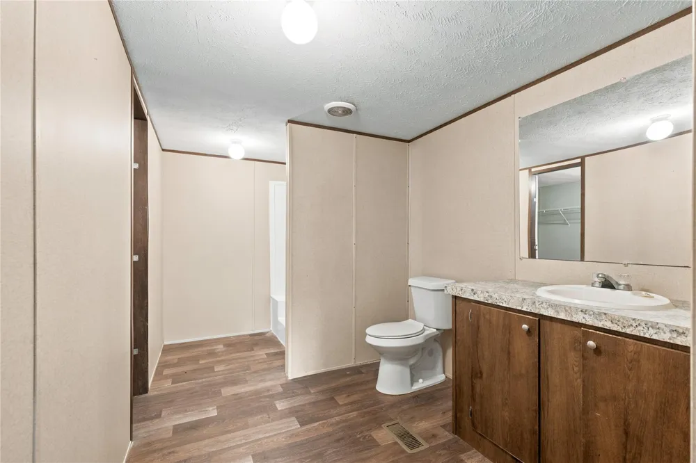 7362 Washington Avenue Montgomery, TX 77316