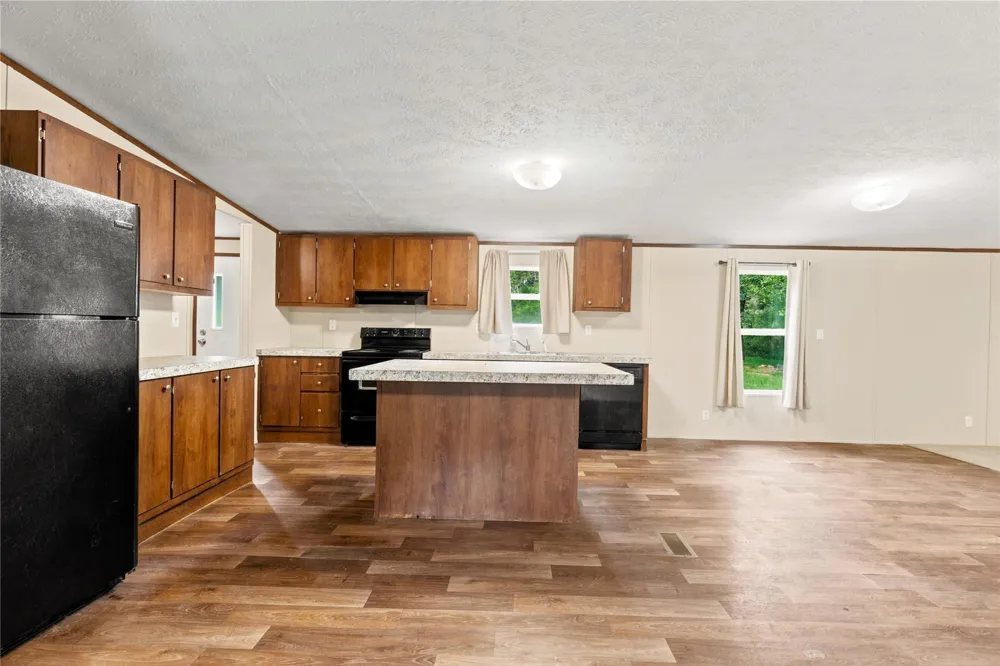 7362 Washington Avenue Montgomery, TX 77316