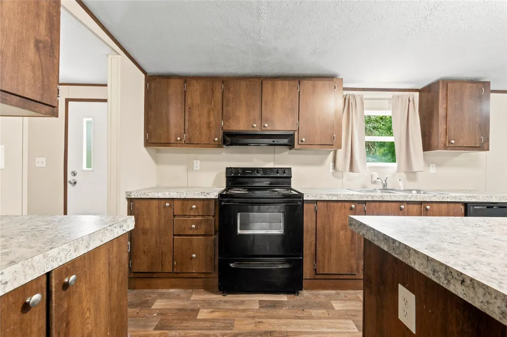 7362 Washington Avenue Montgomery, TX 77316