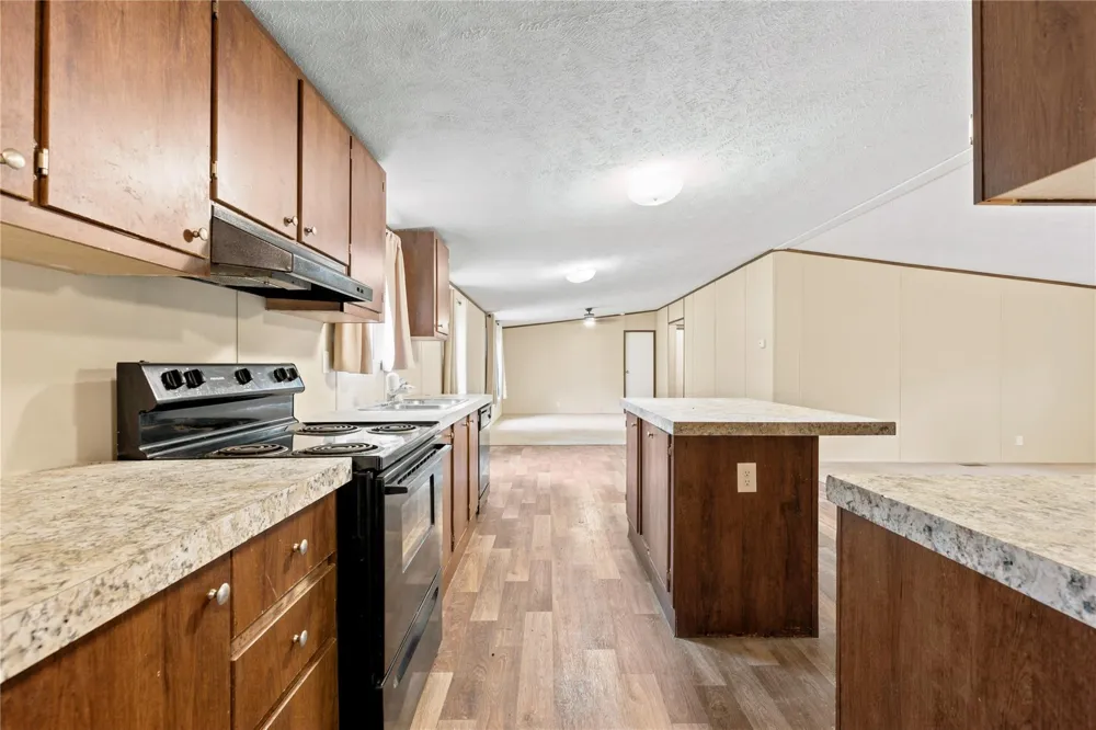 7362 Washington Avenue Montgomery, TX 77316